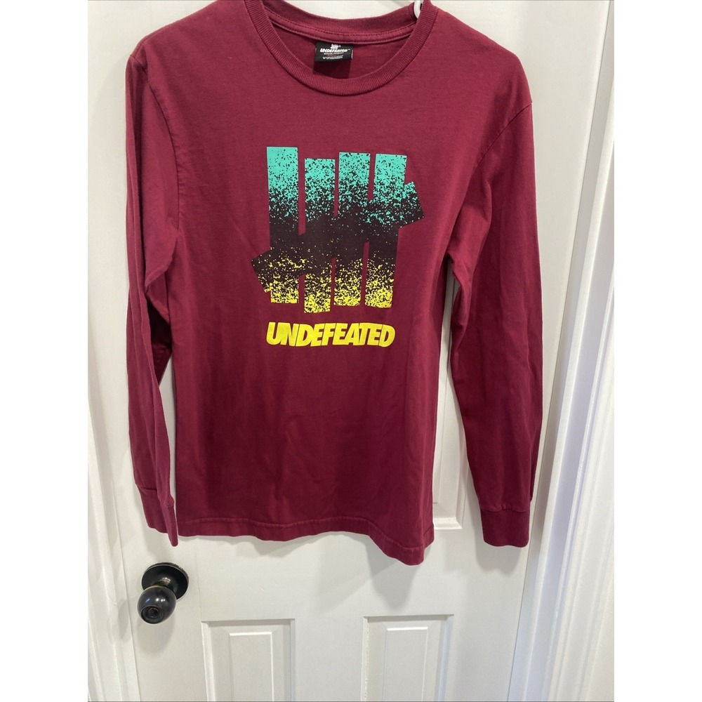 HH Undefeated Red Long Sleeve T-shirt Mens Small